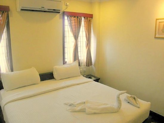 Hotel Meenakshi Sunshine